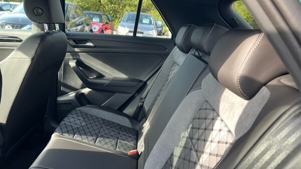 Used Volkswagen T-Roc 2025 for sale - 76328119: Photo 15