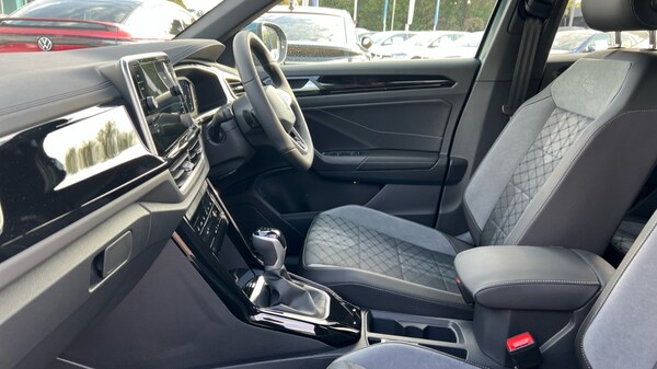 Used Volkswagen T-Roc 2025 for sale - 76328119: Photo 28