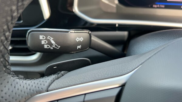 Used Volkswagen T-Roc 2025 for sale - 76328119: Photo 33