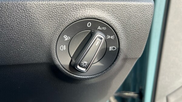 Used Volkswagen T-Roc 2025 for sale - 76328119: Photo 45