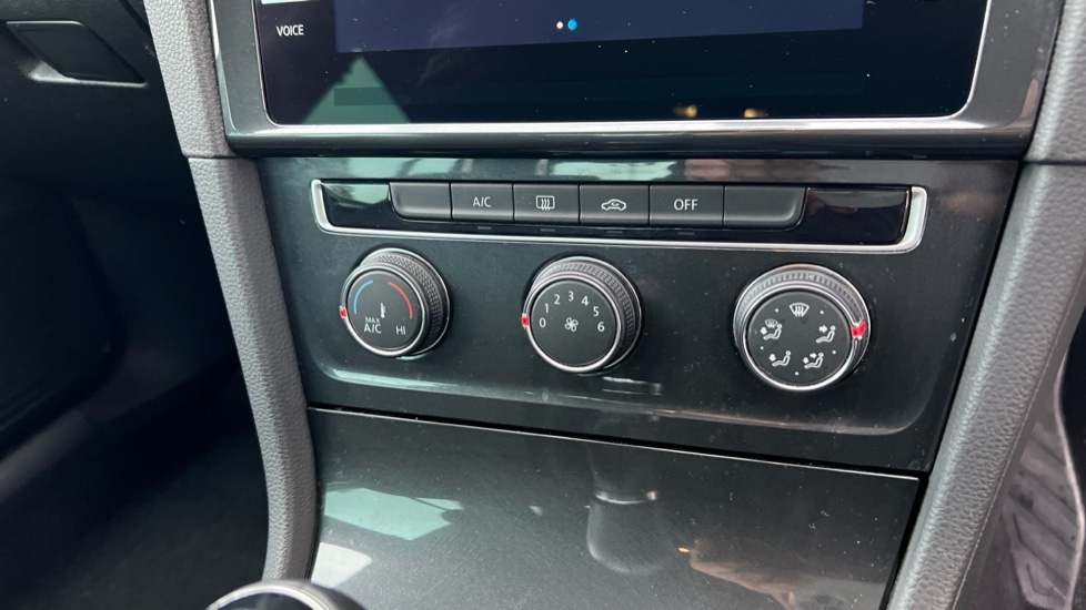 Used Volkswagen Golf 2019 for sale - 76428128: Photo 47