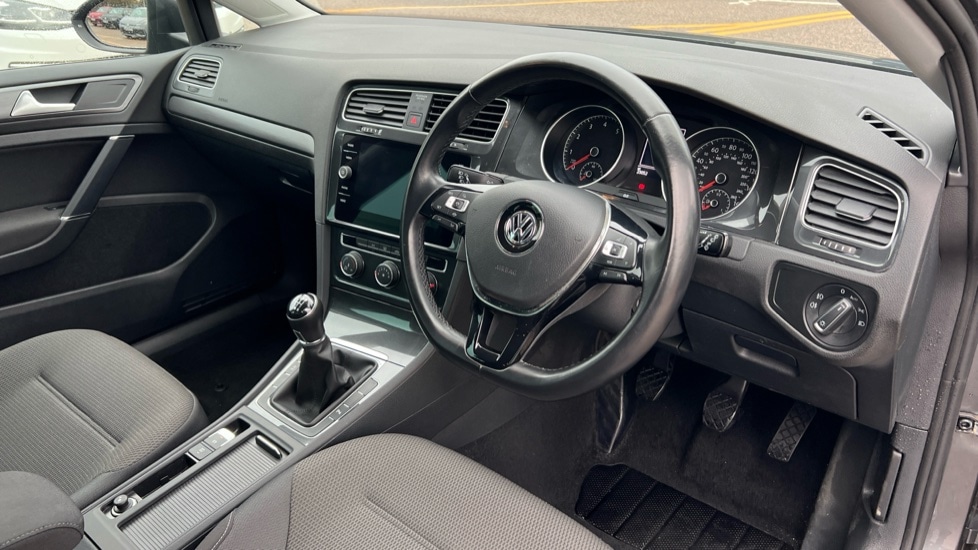 Used Volkswagen Golf 2019 for sale - 76428128: Photo 6