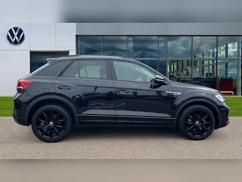 Used Volkswagen T-Roc 2023 for sale - 75625417: Photo