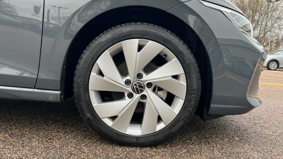 Used Volkswagen Golf 2024 for sale - 77057785: Photo 20