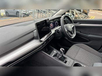 Used Volkswagen Golf 2024 for sale - 77057785: Photo