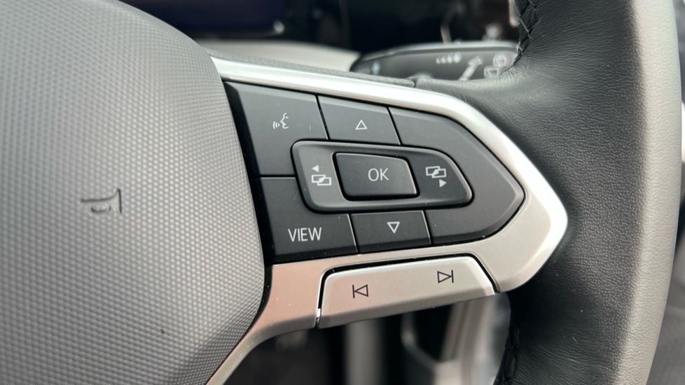 Used Volkswagen Golf 2024 for sale - 77057785: Photo 30