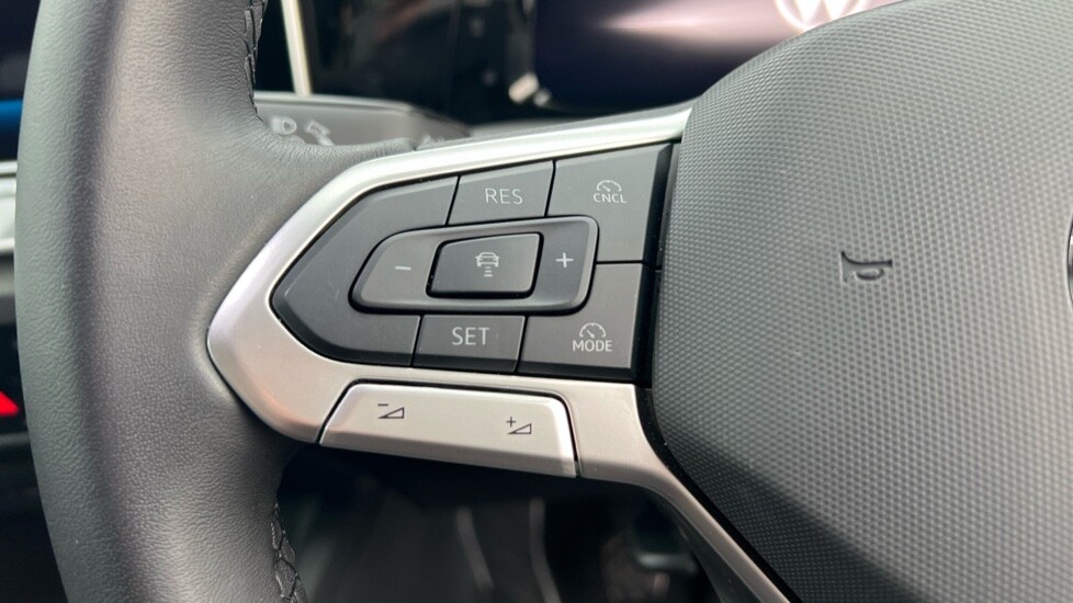 Used Volkswagen Golf 2024 for sale - 77057785: Photo 31