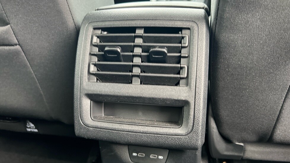 Used Volkswagen Golf 2024 for sale - 77057785: Photo 34