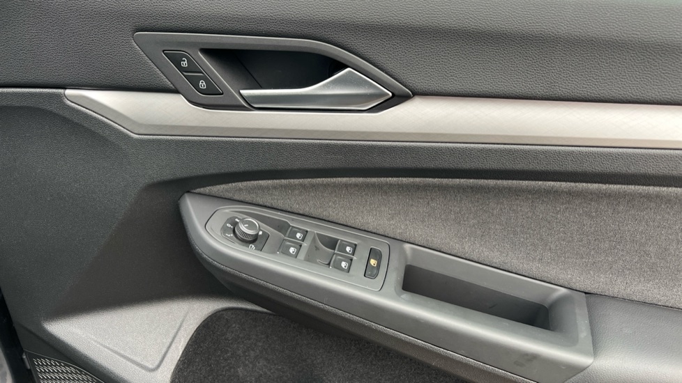 Used Volkswagen Golf 2024 for sale - 77057785: Photo 37