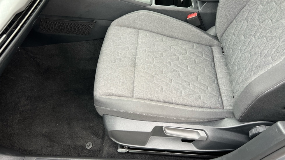 Used Volkswagen Golf 2024 for sale - 77057785: Photo 39