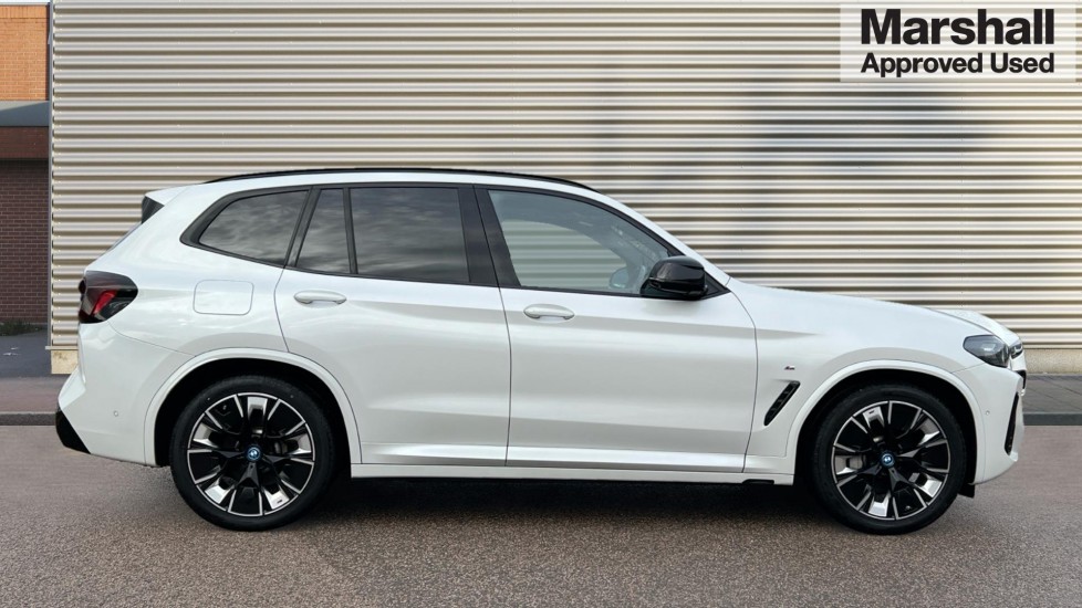 Used BMW iX3 2023 for sale - 76873527: Photo 2