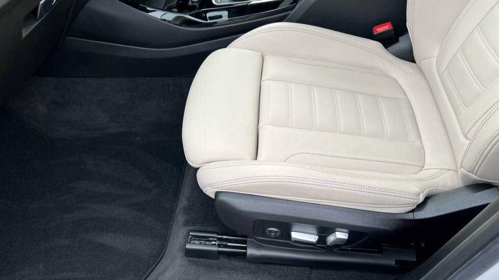 Used BMW iX3 2023 for sale - 76873527: Photo 32