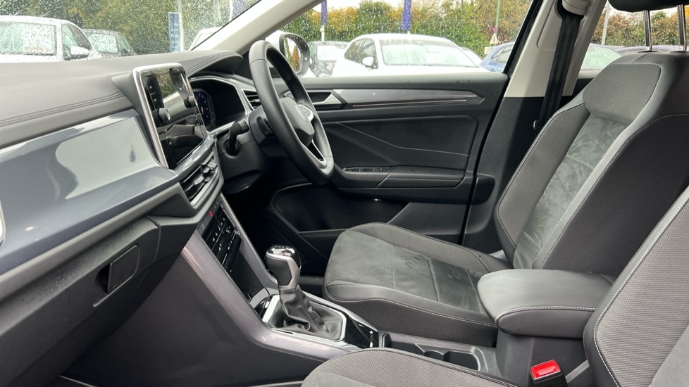 Used Volkswagen T-Roc 2022 for sale - 76037653: Photo 28