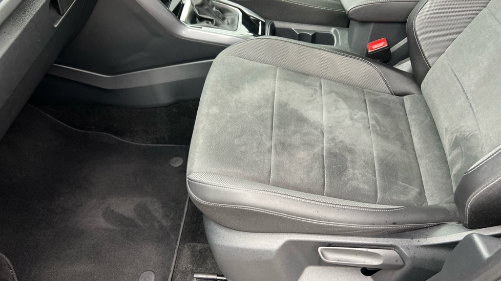 Used Volkswagen T-Roc 2022 for sale - 76037653: Photo 39
