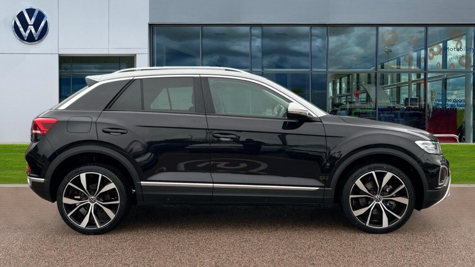Used Volkswagen T-Roc 2022 for sale - 76037653: Photo 4