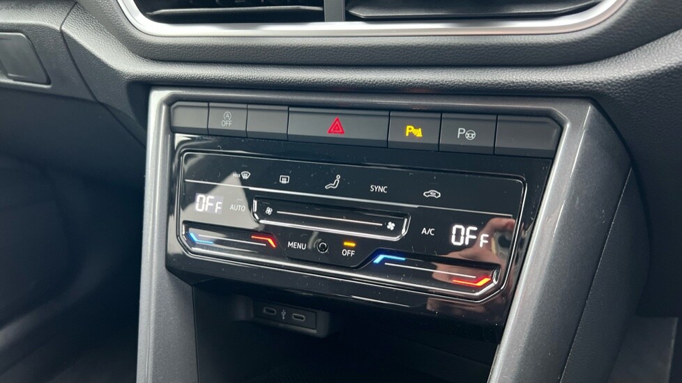 Used Volkswagen T-Roc 2022 for sale - 76037653: Photo 41