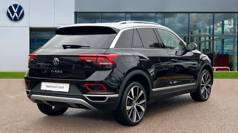 Used Volkswagen T-Roc 2022 for sale - 76037653: Photo 8
