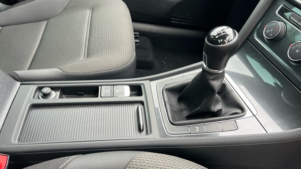 Used Volkswagen Golf 2019 for sale - 76869514: Photo 35