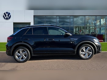 Used Volkswagen T-Roc 2023 for sale - 76575061: Photo