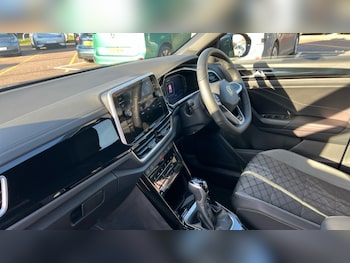 Used Volkswagen T-Roc 2025 for sale - 76874903: Photo