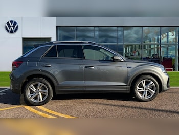 Used Volkswagen T-Roc 2025 for sale - 76874903: Photo