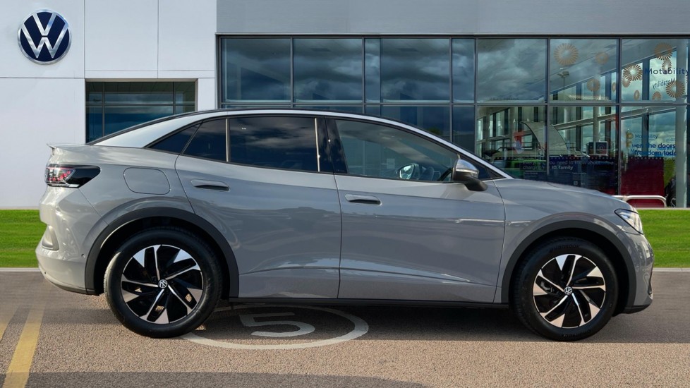 Used Volkswagen ID.5 2025 for sale - 76870236: Photo 4