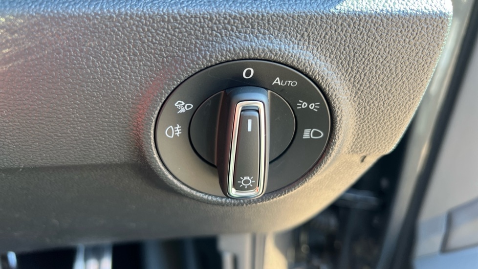 Used Volkswagen T-Roc 2025 for sale - 76870283: Photo 47