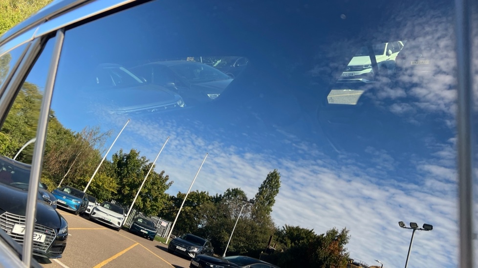 Used Volkswagen T-Roc 2025 for sale - 76870283: Photo 49