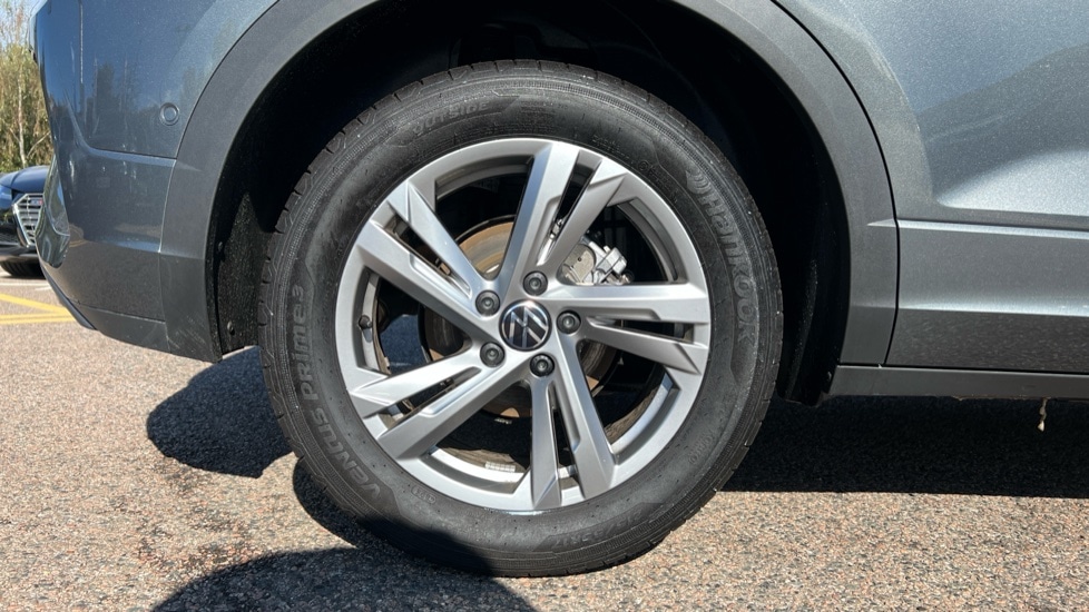 Used Volkswagen T-Roc 2025 for sale - 76870283: Photo 5