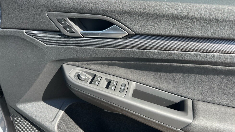 Used Volkswagen Golf 2024 for sale - 76074490: Photo 37