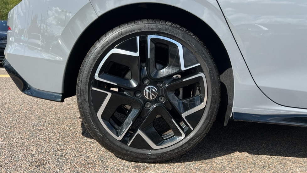 Used Volkswagen Golf 2024 for sale - 76074490: Photo 5