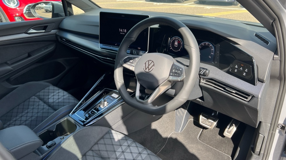 Used Volkswagen Golf 2024 for sale - 76074490: Photo 6