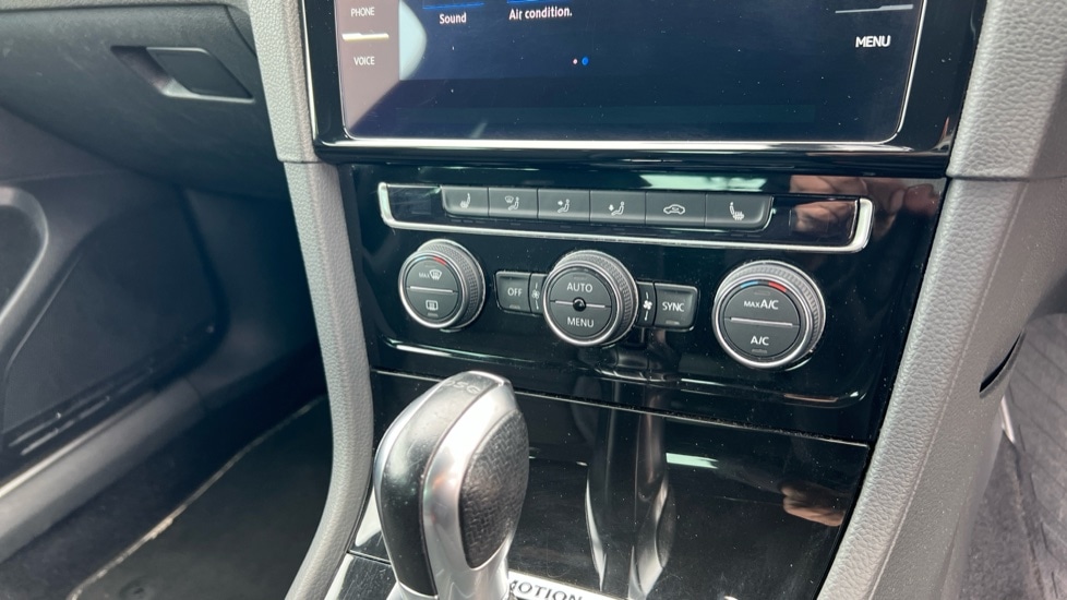 Used Volkswagen Golf 2018 for sale - 76146123: Photo 46