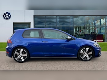 Used Volkswagen Golf 2018 for sale - 76146123: Photo