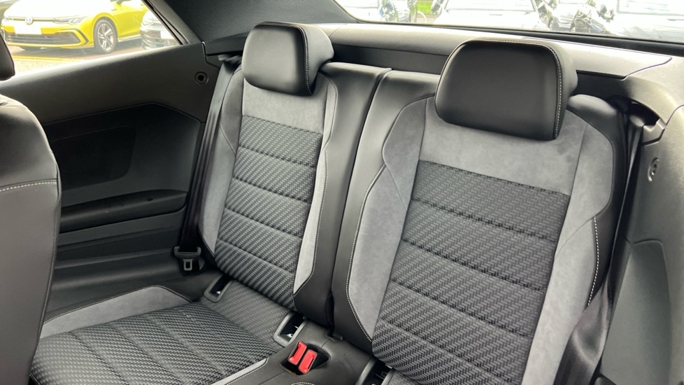 Used Volkswagen T-Roc 2024 for sale - 76873326: Photo 15