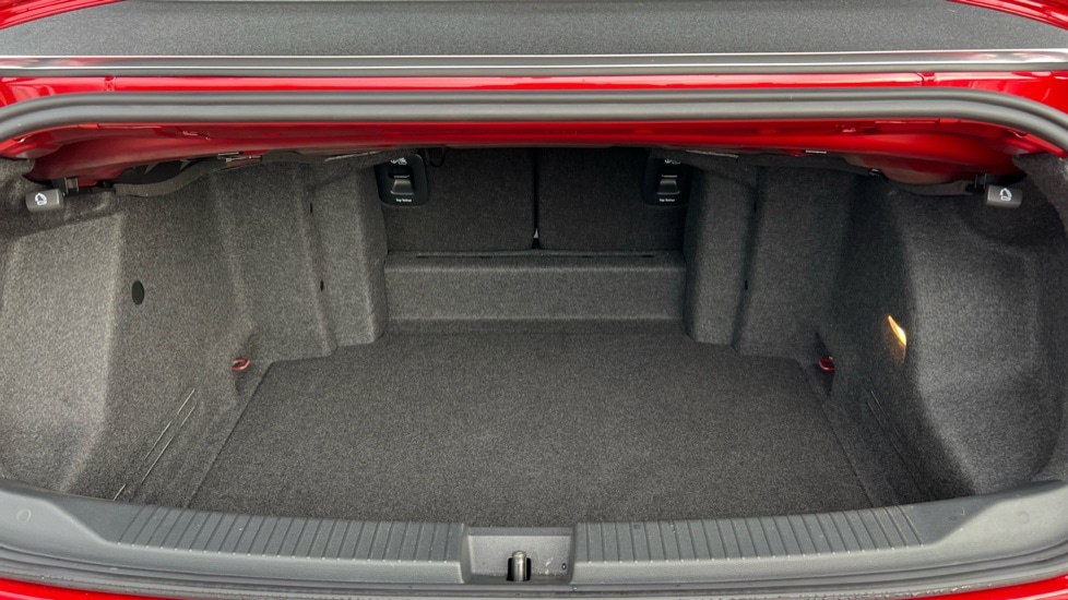 Used Volkswagen T-Roc 2024 for sale - 76873326: Photo 16