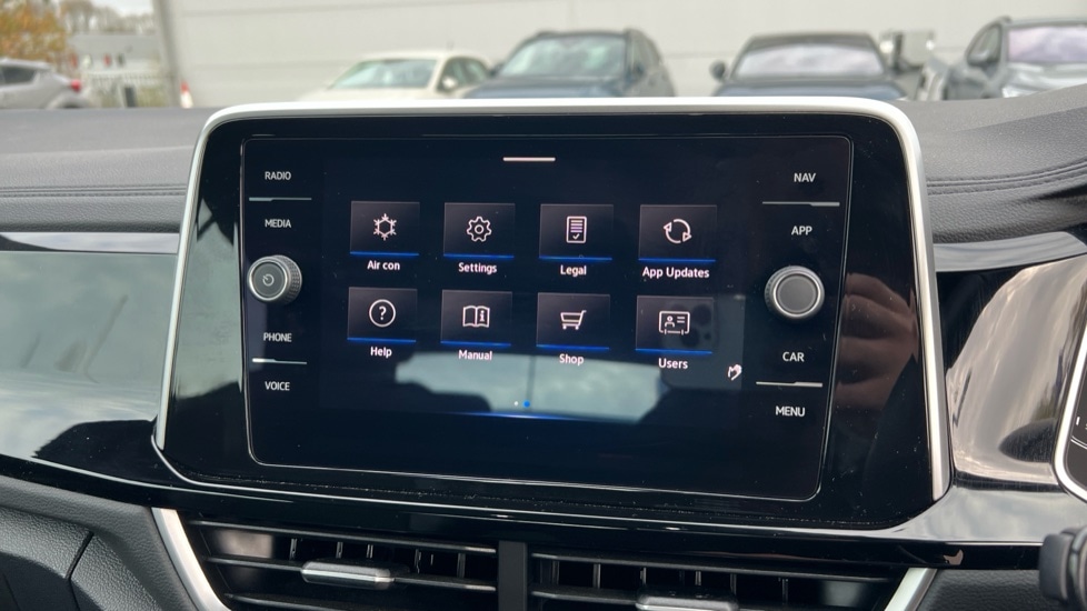 Used Volkswagen T-Roc 2024 for sale - 76873326: Photo 23