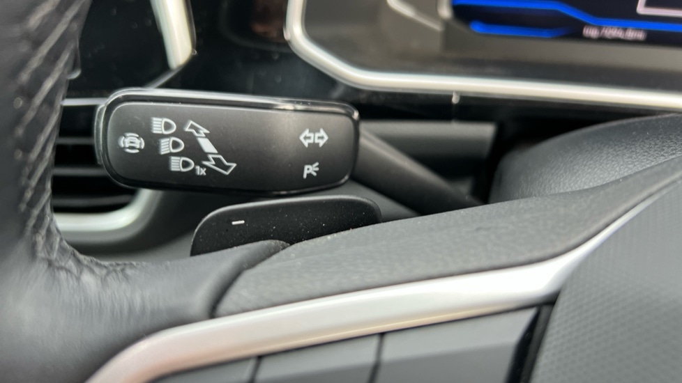 Used Volkswagen T-Roc 2024 for sale - 76873326: Photo 33