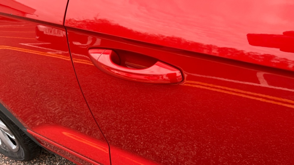 Used Volkswagen T-Roc 2024 for sale - 76873326: Photo 44