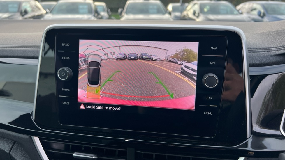 Used Volkswagen T-Roc 2024 for sale - 76873326: Photo 56