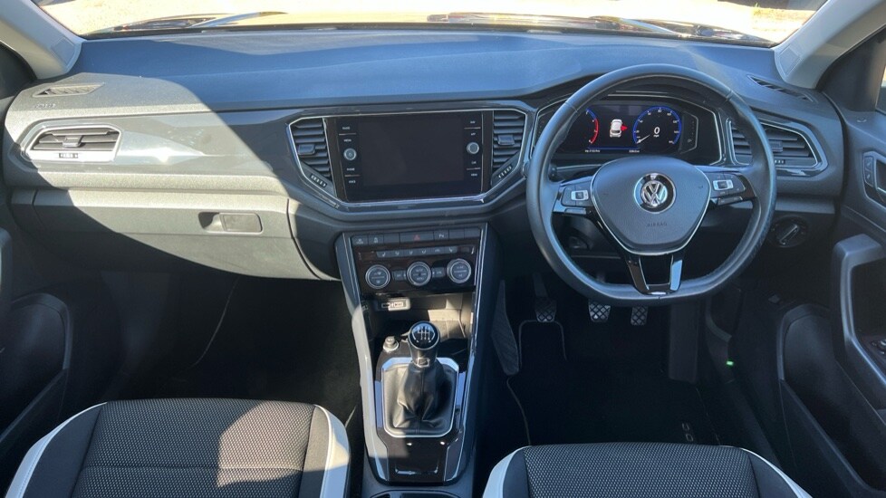 Used Volkswagen T-Roc 2018 for sale - 76190908: Photo 12