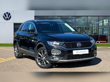 Used Volkswagen T-Roc 2018 for sale - 76190908: Photo