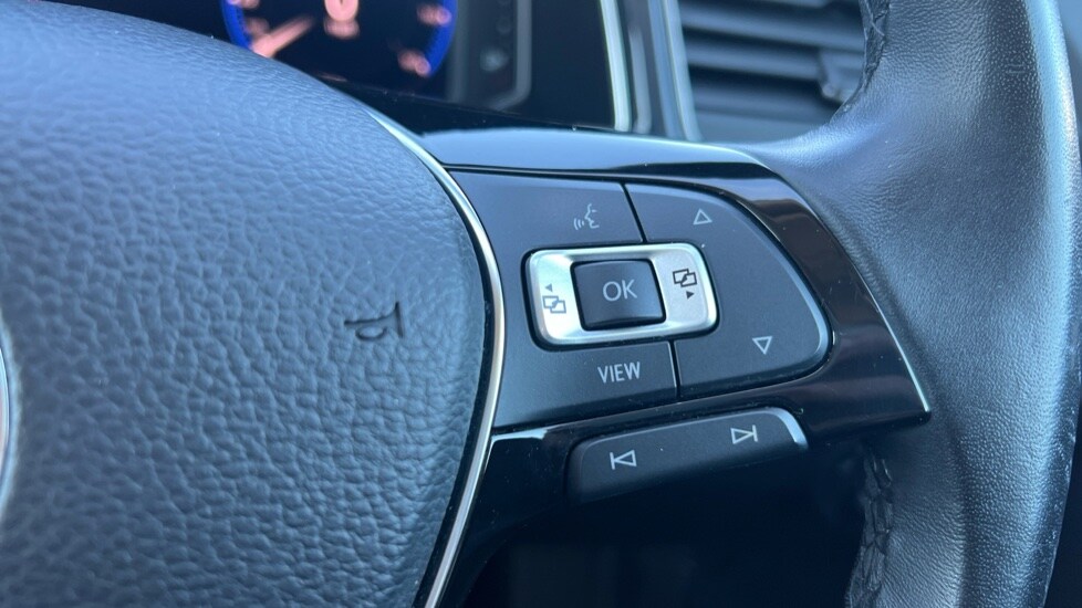 Used Volkswagen T-Roc 2018 for sale - 76190908: Photo 30