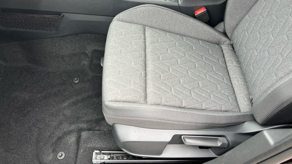 Used Volkswagen Golf 2025 for sale - 76870250: Photo 39