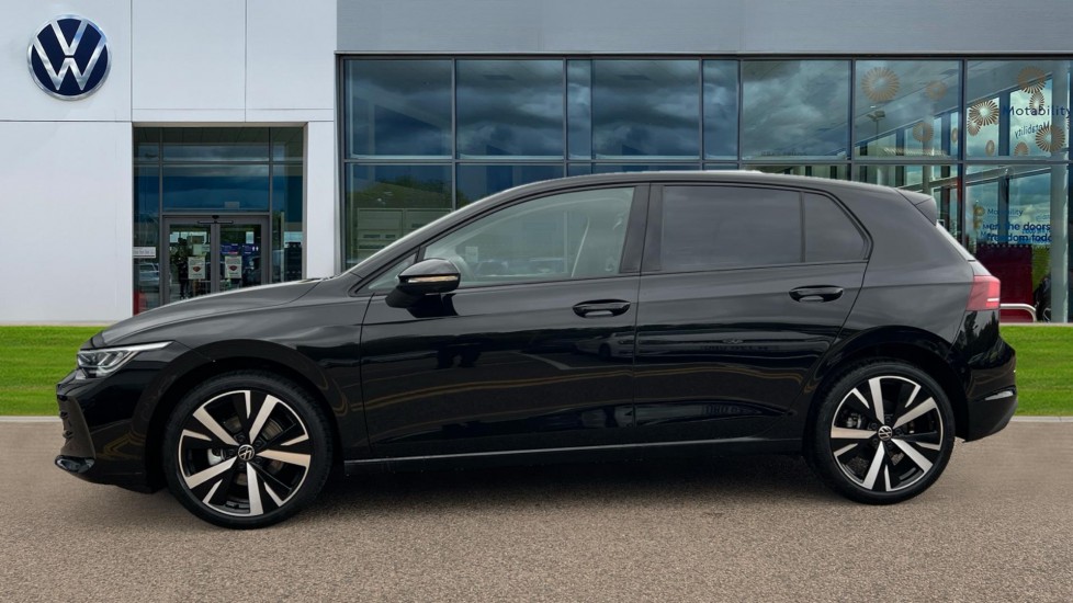 Used Volkswagen Golf 2025 for sale - 76870250: Photo 9