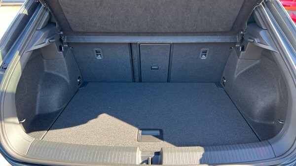 Used Volkswagen T-Roc 2025 for sale - 76328199: Photo 16