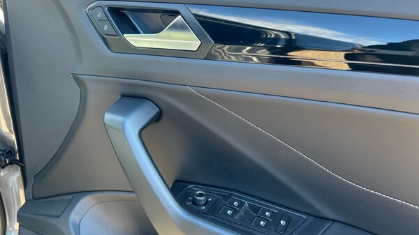 Used Volkswagen T-Roc 2025 for sale - 76328199: Photo 37