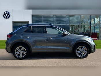 Used Volkswagen T-Roc 2025 for sale - 76328199: Photo 4