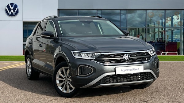 Used Volkswagen T-Roc 2025 for sale - 75742776: Photo 1