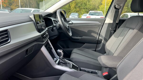 Used Volkswagen T-Roc 2025 for sale - 75742776: Photo 28